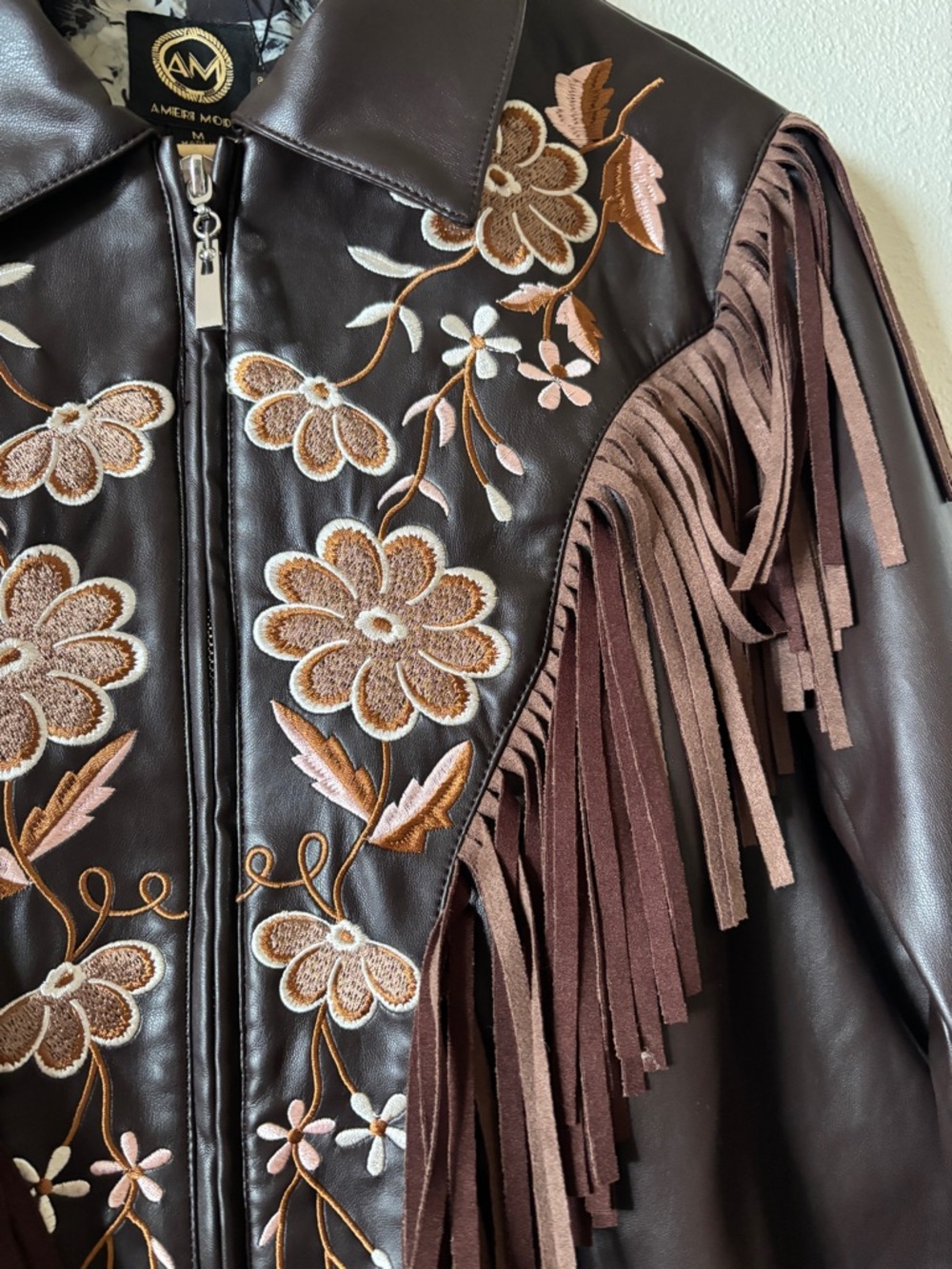 Ameri Mode NWOT Vegan Leather Embroidered Fringe Jacket Size Medium - Picture 5 of 9